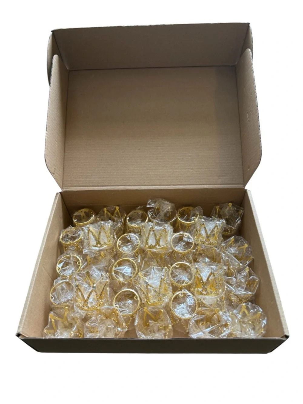 🫶🏻 37 Gold Mini Crown Cupcake Toppers - Party Decorations